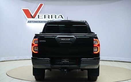 Toyota Hilux VIII, 2021 год, 5 750 000 рублей, 6 фотография