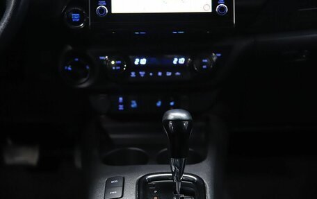 Toyota Hilux VIII, 2021 год, 5 750 000 рублей, 14 фотография