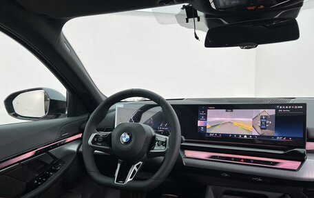 BMW 5 серия, 2025 год, 10 170 000 рублей, 12 фотография