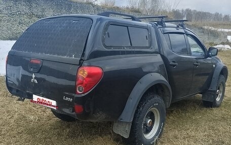 Mitsubishi L200 IV рестайлинг, 2011 год, 1 200 000 рублей, 6 фотография