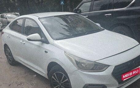 Hyundai Solaris II рестайлинг, 2019 год, 650 000 рублей, 3 фотография