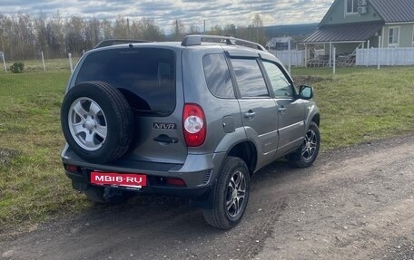 Chevrolet Niva I рестайлинг, 2011 год, 445 000 рублей, 4 фотография
