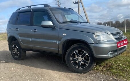 Chevrolet Niva I рестайлинг, 2011 год, 445 000 рублей, 2 фотография