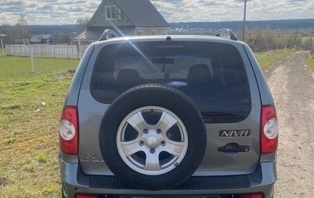 Chevrolet Niva I рестайлинг, 2011 год, 445 000 рублей, 6 фотография
