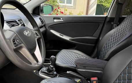 Hyundai Solaris II рестайлинг, 2014 год, 1 220 000 рублей, 11 фотография