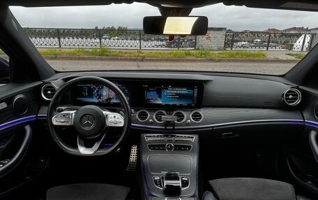 Mercedes-Benz E-Класс, 2019 год, 3 400 000 рублей, 7 фотография