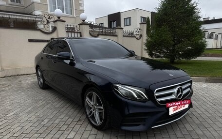 Mercedes-Benz E-Класс, 2019 год, 3 400 000 рублей, 10 фотография