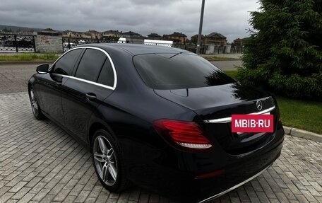 Mercedes-Benz E-Класс, 2019 год, 3 400 000 рублей, 15 фотография
