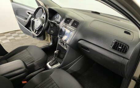 Volkswagen Polo VI (EU Market), 2017 год, 1 350 000 рублей, 10 фотография