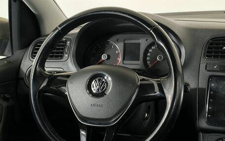 Volkswagen Polo VI (EU Market), 2017 год, 1 350 000 рублей, 14 фотография