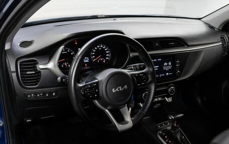 KIA Rio IV, 2022 год, 1 850 000 рублей, 10 фотография