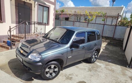 Chevrolet Niva I рестайлинг, 2014 год, 560 000 рублей, 4 фотография