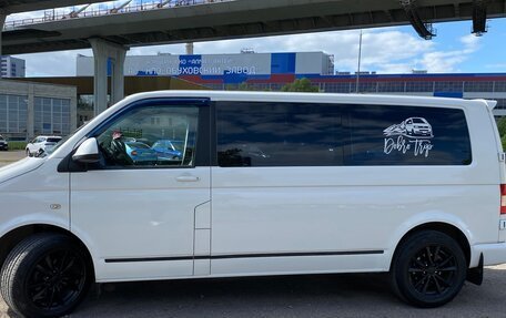 Volkswagen Caravelle T5, 2011 год, 1 990 000 рублей, 3 фотография