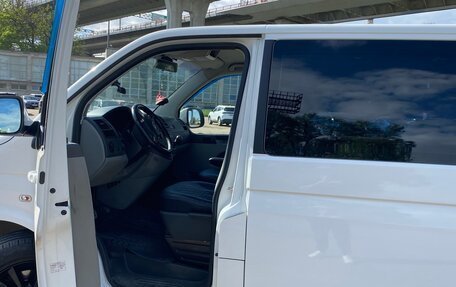 Volkswagen Caravelle T5, 2011 год, 1 990 000 рублей, 10 фотография