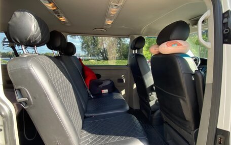 Volkswagen Caravelle T5, 2011 год, 1 990 000 рублей, 17 фотография