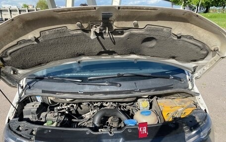 Volkswagen Caravelle T5, 2011 год, 1 990 000 рублей, 19 фотография