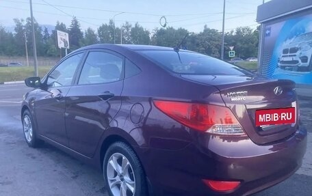 Hyundai Solaris II рестайлинг, 2012 год, 890 000 рублей, 5 фотография