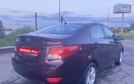 Hyundai Solaris II рестайлинг, 2012 год, 890 000 рублей, 6 фотография