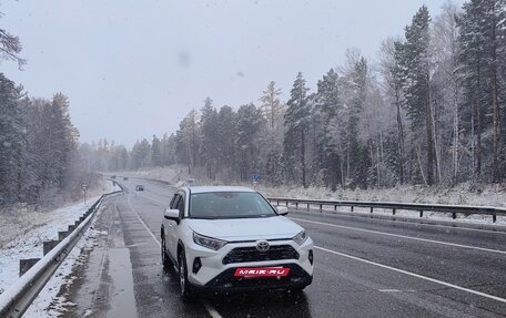 Toyota RAV4, 2025 год, 3 690 000 рублей, 3 фотография