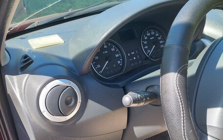 Renault Sandero I, 2012 год, 650 000 рублей, 11 фотография