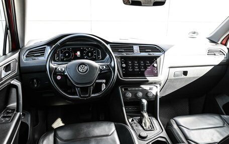 Volkswagen Tiguan II, 2019 год, 2 599 000 рублей, 6 фотография