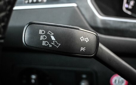 Volkswagen Tiguan II, 2019 год, 2 599 000 рублей, 15 фотография