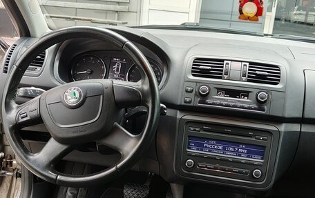 Skoda Fabia II, 2011 год, 850 000 рублей, 14 фотография