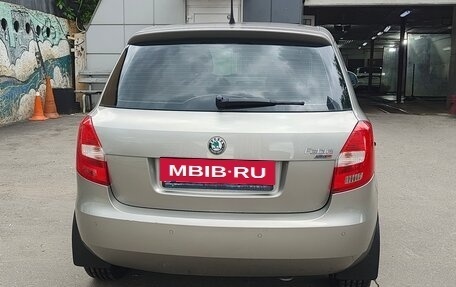 Skoda Fabia II, 2011 год, 850 000 рублей, 6 фотография