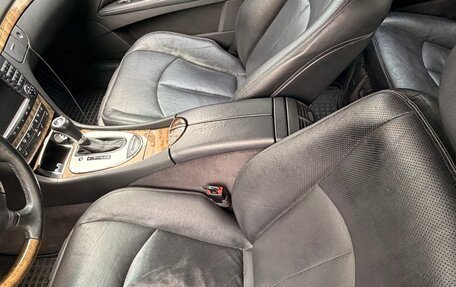 Mercedes-Benz E-Класс, 2004 год, 1 100 000 рублей, 10 фотография