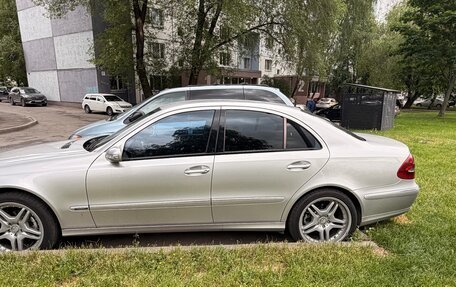 Mercedes-Benz E-Класс, 2004 год, 1 100 000 рублей, 7 фотография