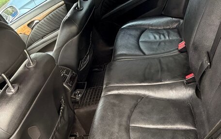Mercedes-Benz E-Класс, 2004 год, 1 100 000 рублей, 8 фотография