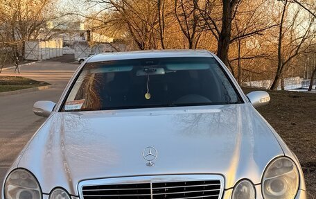 Mercedes-Benz E-Класс, 2004 год, 1 100 000 рублей, 14 фотография