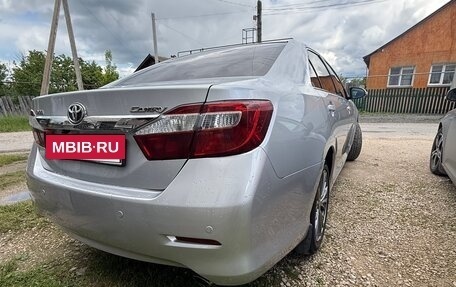 Toyota Camry, 2012 год, 1 400 000 рублей, 8 фотография