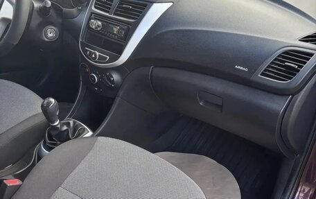 Hyundai Solaris II рестайлинг, 2012 год, 890 000 рублей, 11 фотография