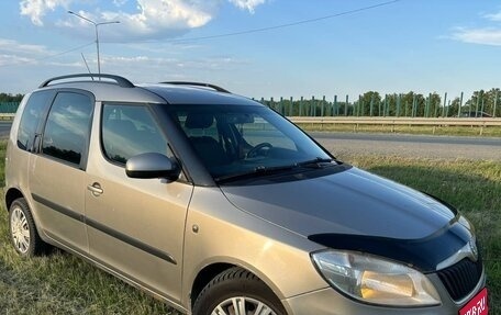 Skoda Roomster, 2011 год, 650 000 рублей, 1 фотография