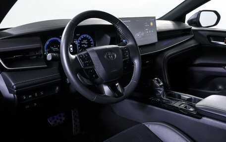 Toyota Camry, 2025 год, 4 099 000 рублей, 16 фотография