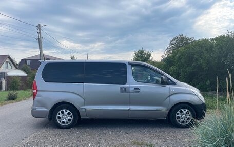Hyundai Grand Starex Grand Starex I рестайлинг 2, 2011 год, 1 200 000 рублей, 3 фотография