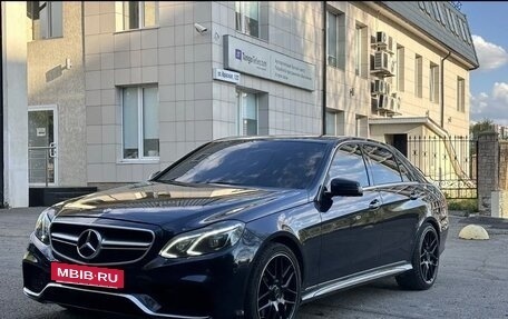 Mercedes-Benz E-Класс, 2015 год, 2 250 000 рублей, 3 фотография