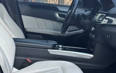 Mercedes-Benz E-Класс, 2015 год, 2 250 000 рублей, 18 фотография