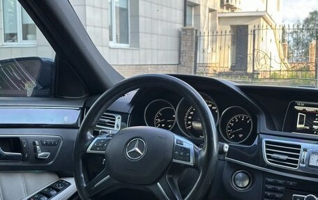 Mercedes-Benz E-Класс, 2015 год, 2 250 000 рублей, 16 фотография