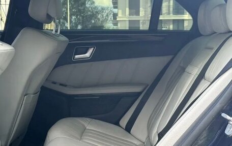 Mercedes-Benz E-Класс, 2015 год, 2 250 000 рублей, 22 фотография