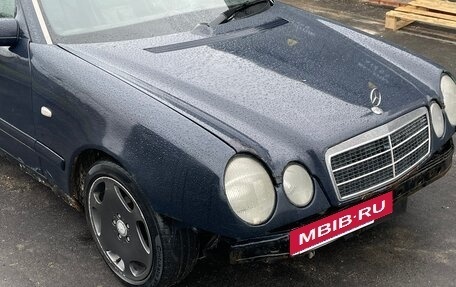 Mercedes-Benz E-Класс, 1997 год, 190 000 рублей, 7 фотография