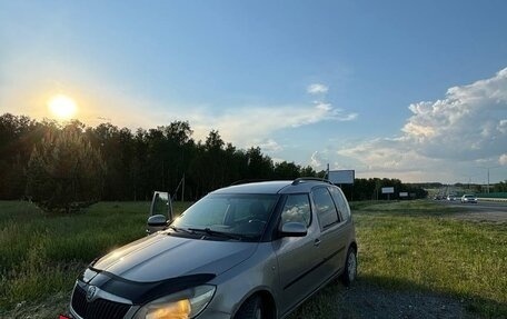 Skoda Roomster, 2011 год, 650 000 рублей, 3 фотография