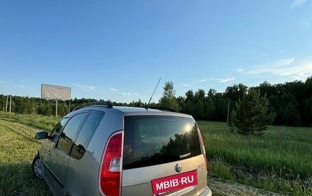 Skoda Roomster, 2011 год, 650 000 рублей, 5 фотография