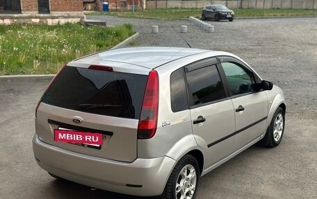 Ford Fiesta, 2004 год, 239 000 рублей, 8 фотография