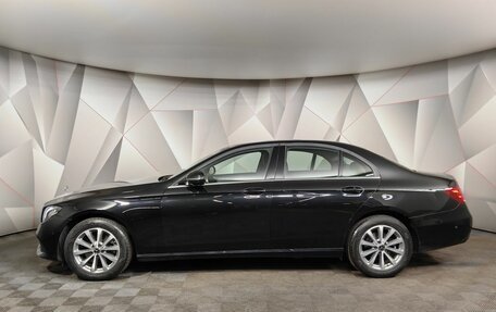 Mercedes-Benz E-Класс, 2020 год, 3 291 000 рублей, 5 фотография