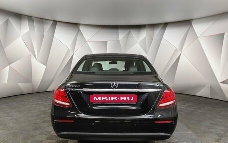 Mercedes-Benz E-Класс, 2020 год, 3 291 000 рублей, 8 фотография