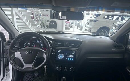 KIA Rio III рестайлинг, 2015 год, 864 000 рублей, 13 фотография