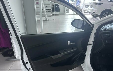 KIA Rio III рестайлинг, 2015 год, 864 000 рублей, 10 фотография