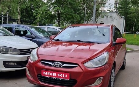 Hyundai Solaris II рестайлинг, 2011 год, 570 000 рублей, 1 фотография